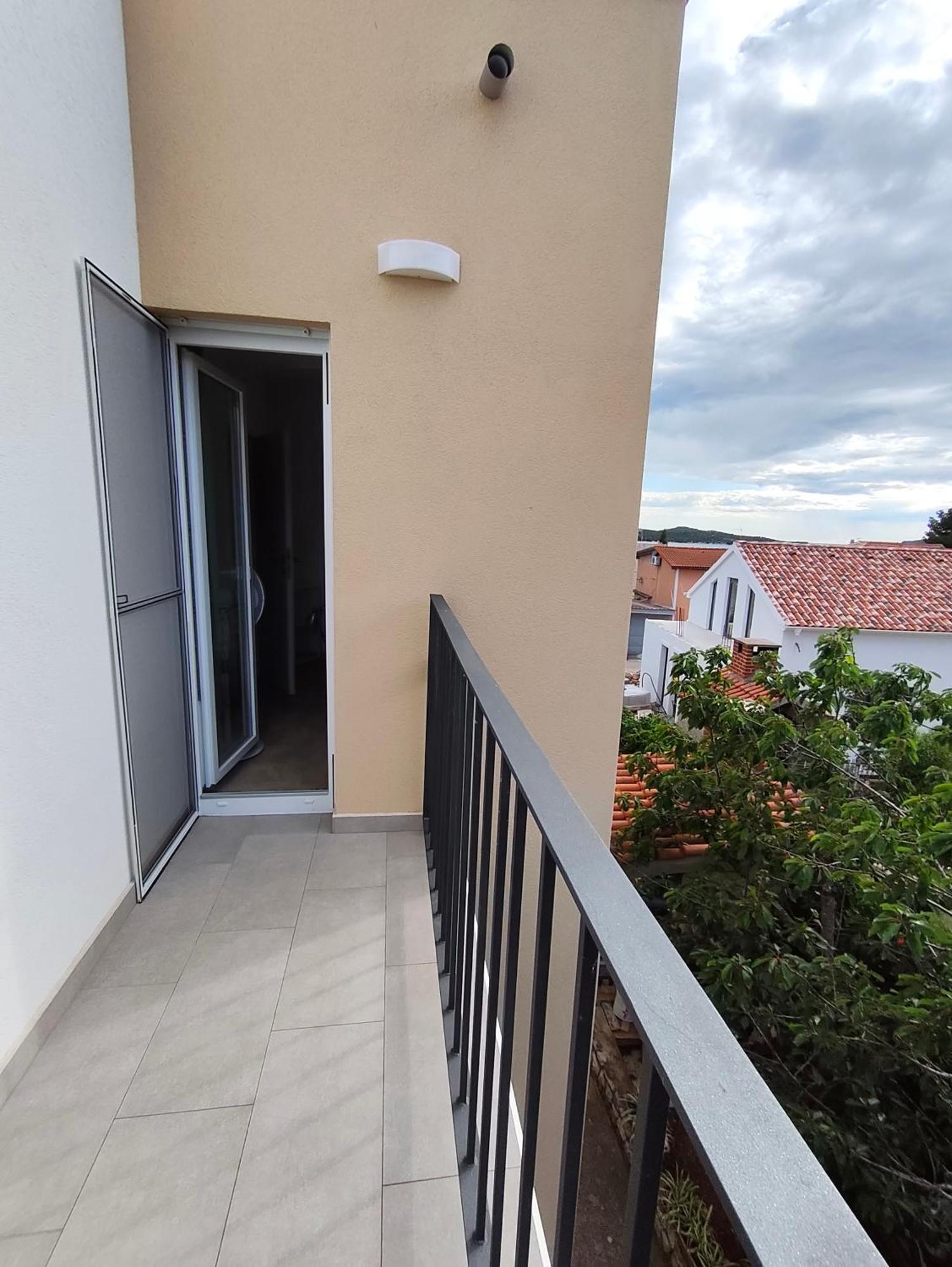 Spacious 2-Bedroom Apartment With Terrace Sea View Žaborić Exterior foto